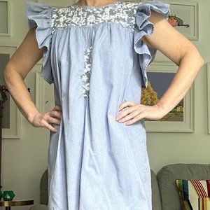SUPER CUTE EMBROIDERED DRESS! SZ S